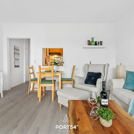 Deck 7 Apartment *